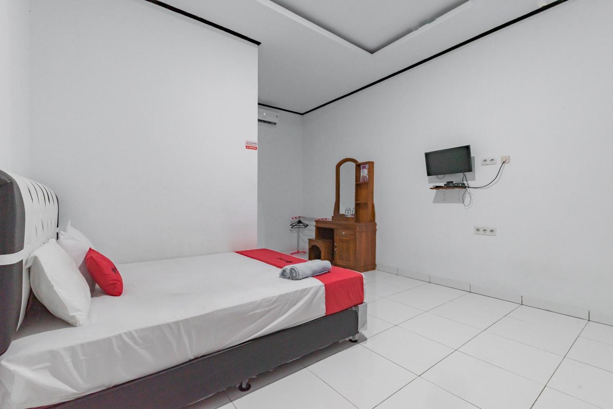 Reddoorz @ Geopark Ciletuh Sukabumi Otel Cilowa Dış mekan fotoğraf