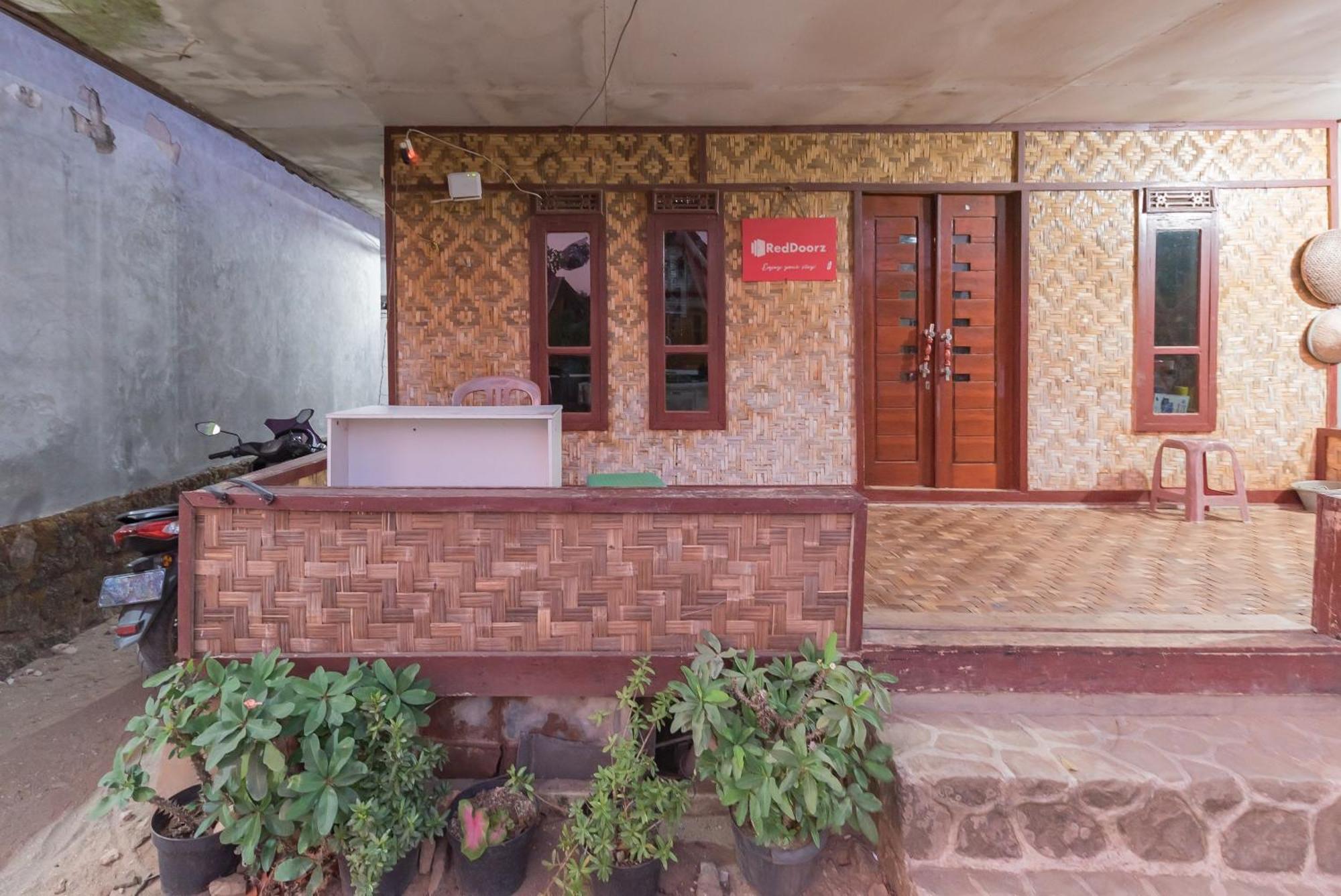 Reddoorz @ Geopark Ciletuh Sukabumi Otel Cilowa Dış mekan fotoğraf